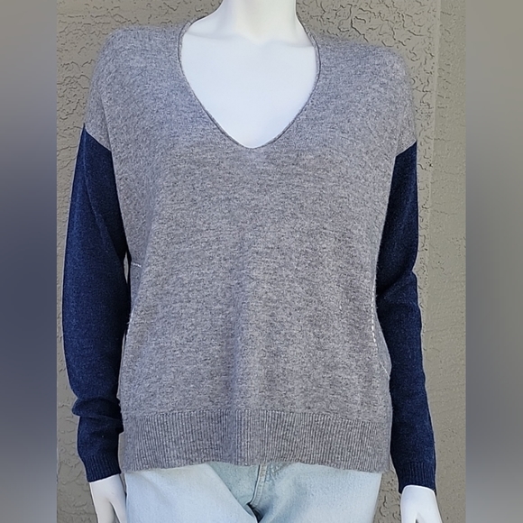 Label + Thread Wool Cashmere Colorblock Sweater | Grey Navy Cream | Size S - Picture 2 of 13